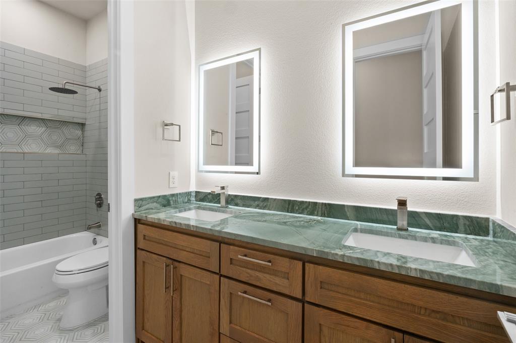 2300 Candlestick Drive Property Photo 23