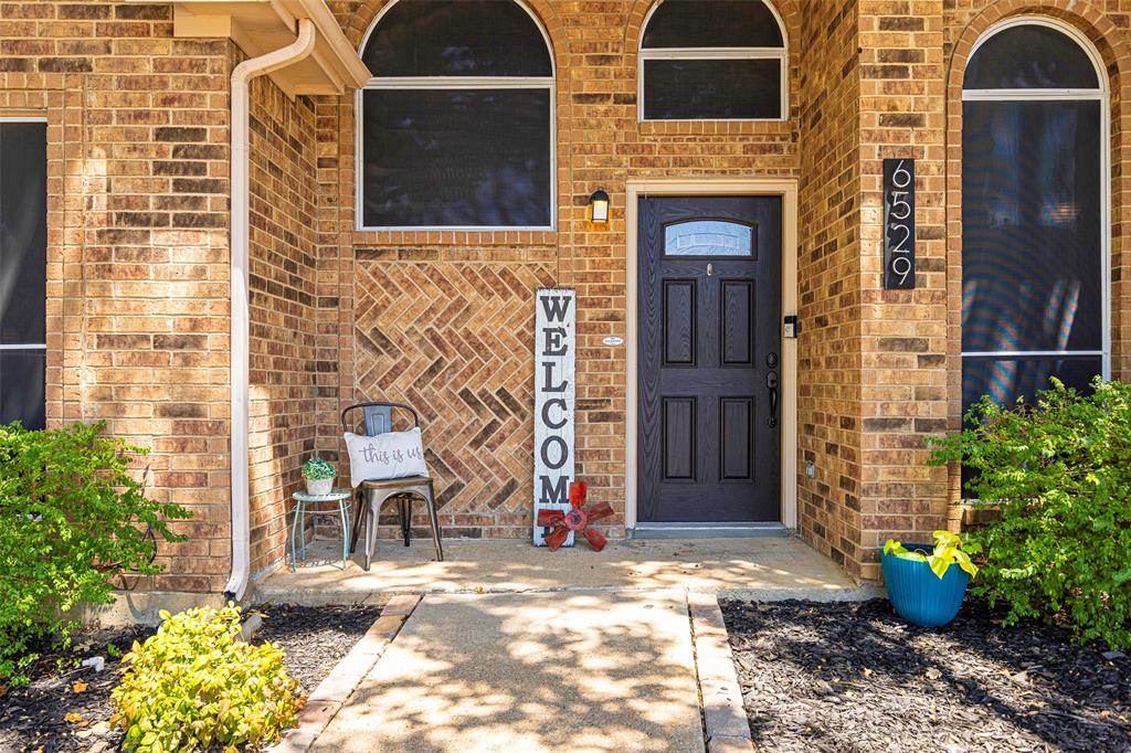 6529 Bandalia Drive Property Photo 4