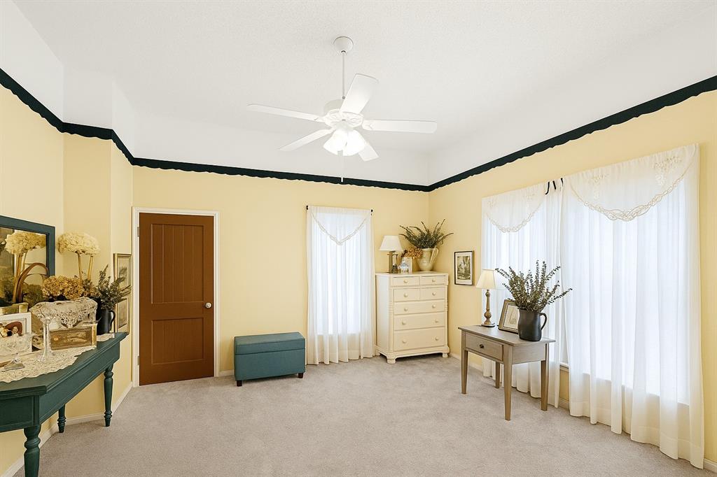 314 Cockerell Street Property Photo 7