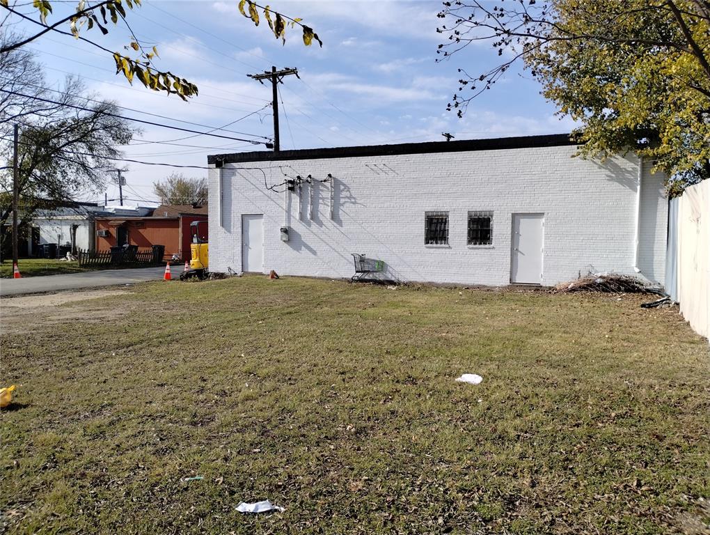 4102 Urban Avenue Property Photo 6