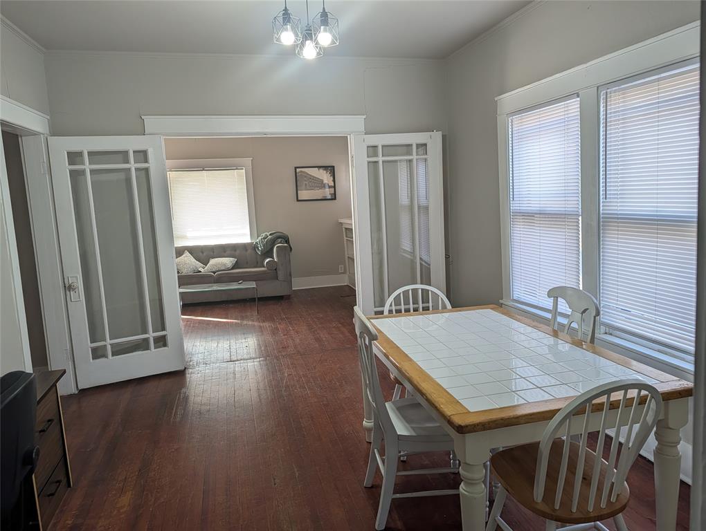 849 Grape Street Property Photo 4