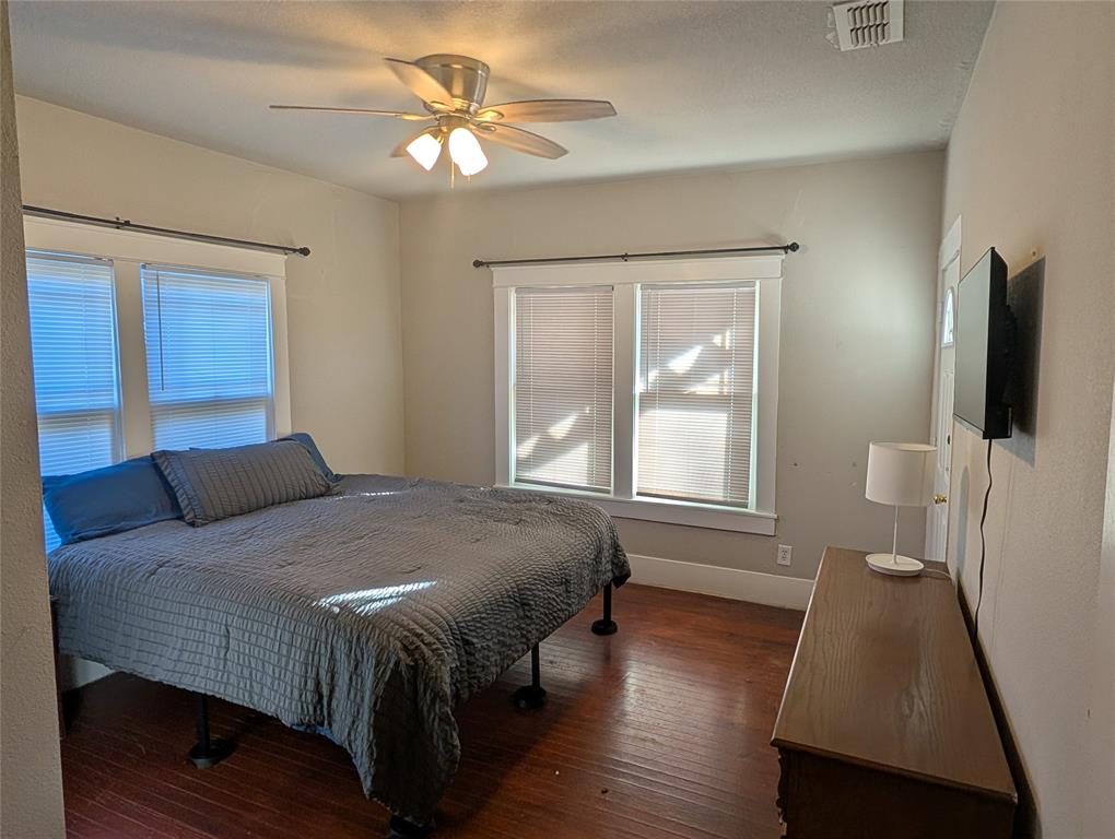 849 Grape Street Property Photo 10