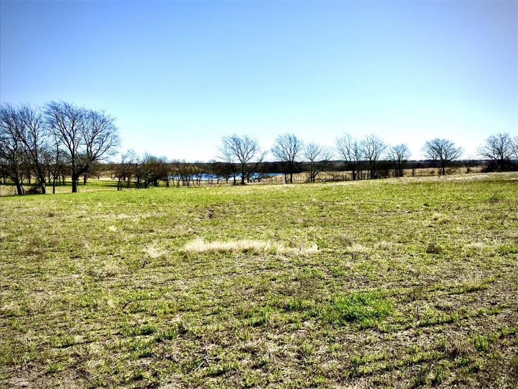00 Fm-660 Property Photo 2