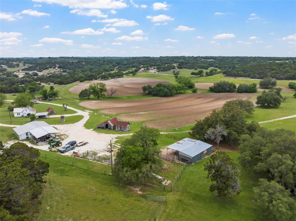 614 County Road 4165 Property Photo 4