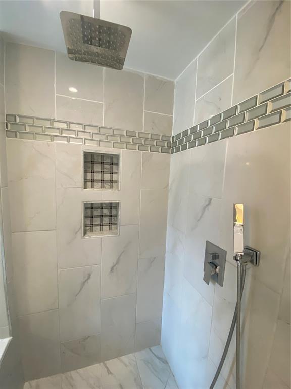 2920 Pinehurst Property Photo 22
