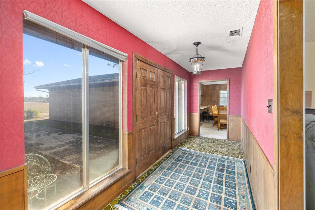 4701 County Road 337 Property Photo 5