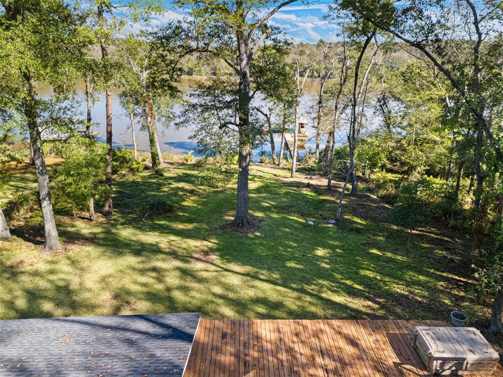 494 N Lake Drive Property Photo 23