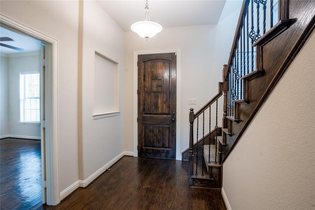 4127 Cascade Sky Drive Property Photo 3