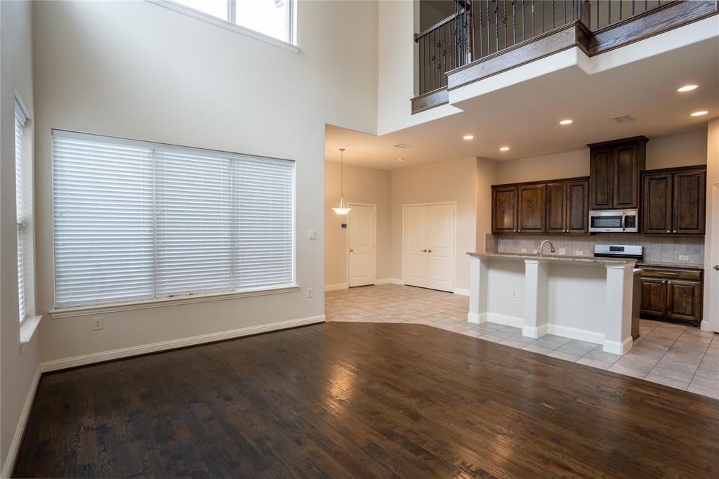 4127 Cascade Sky Drive Property Photo 4