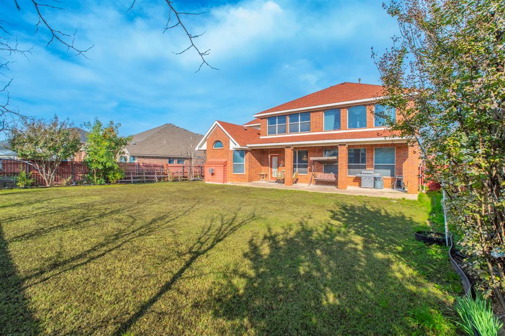 2335 Shackleford Trail Property Photo 5