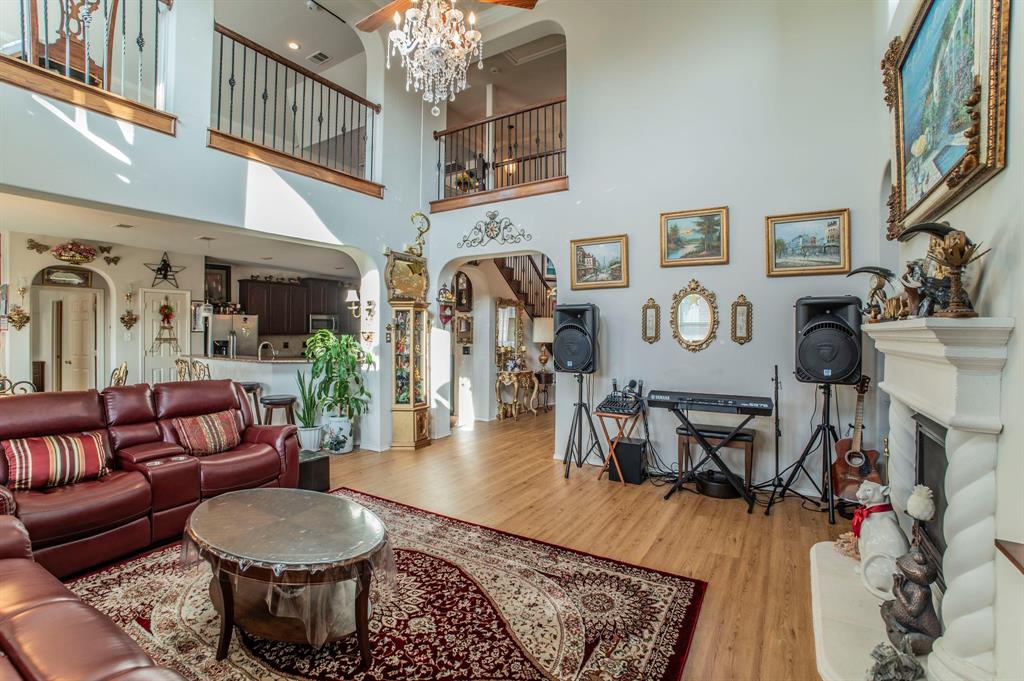 2335 Shackleford Trail Property Photo 9