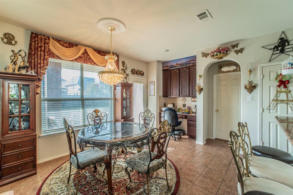 2335 Shackleford Trail Property Photo 13