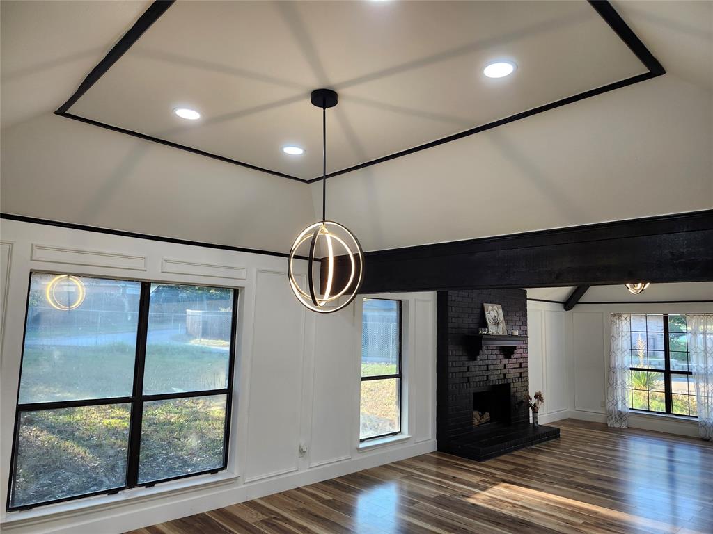 1502 Knob Hill Drive Property Photo 1
