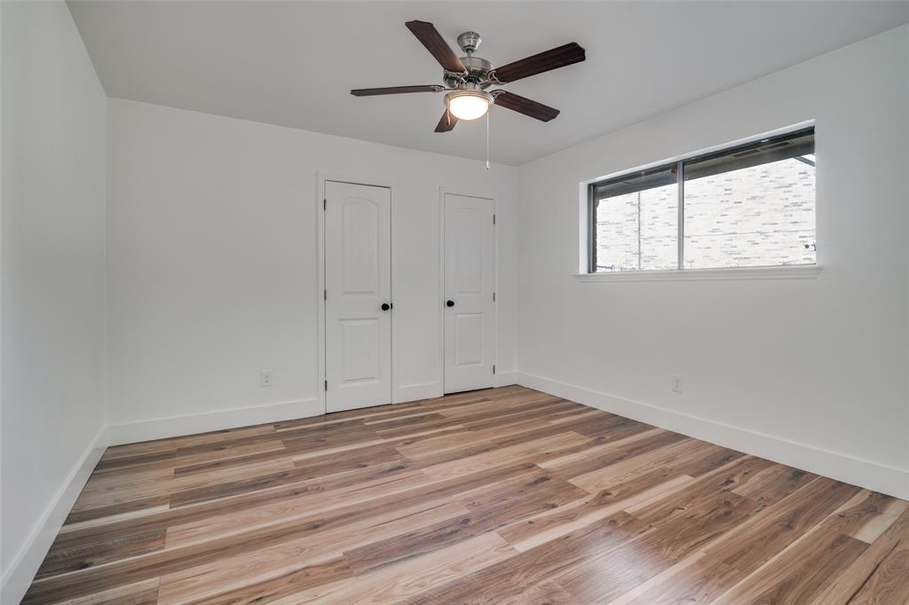 1502 Knob Hill Drive Property Photo 8