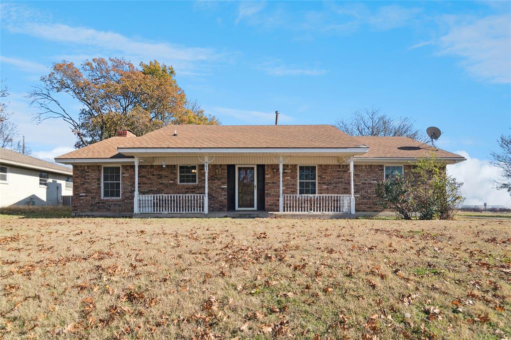 941 Maple Street Property Photo 2