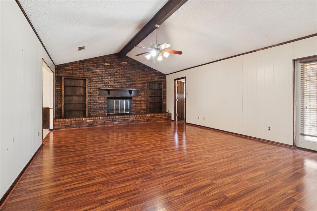 941 Maple Street Property Photo 5