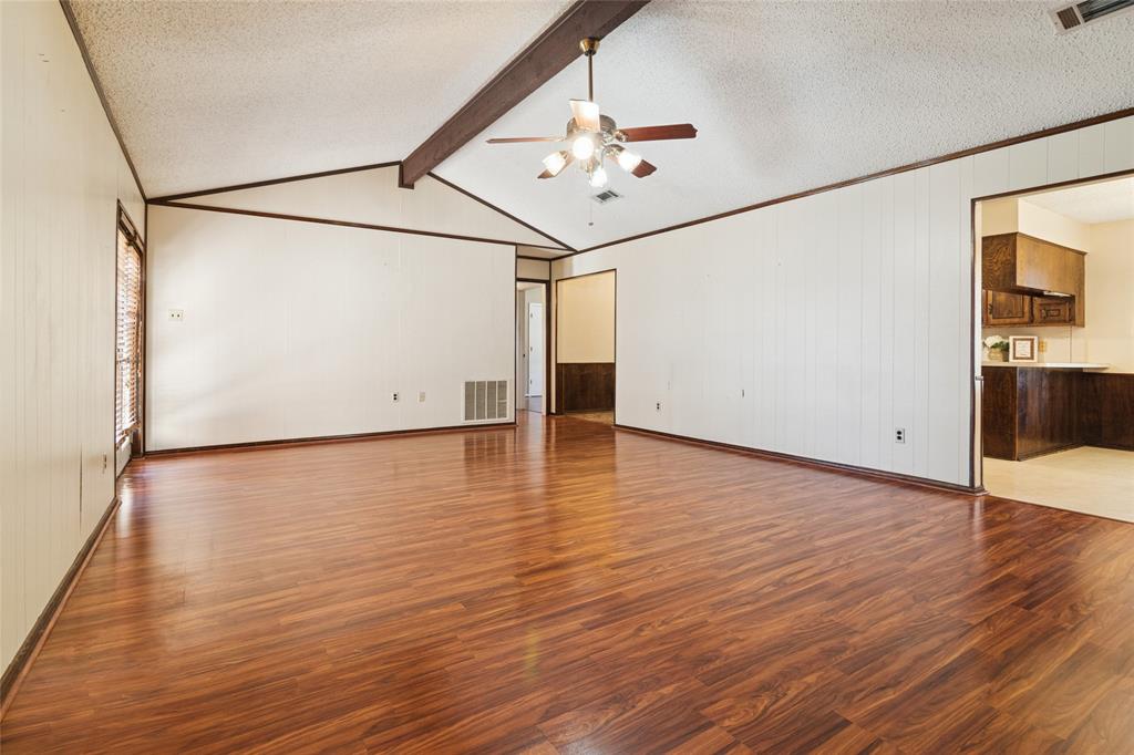941 Maple Street Property Photo 7