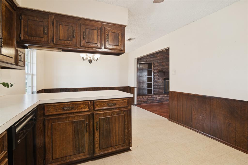 941 Maple Street Property Photo 13