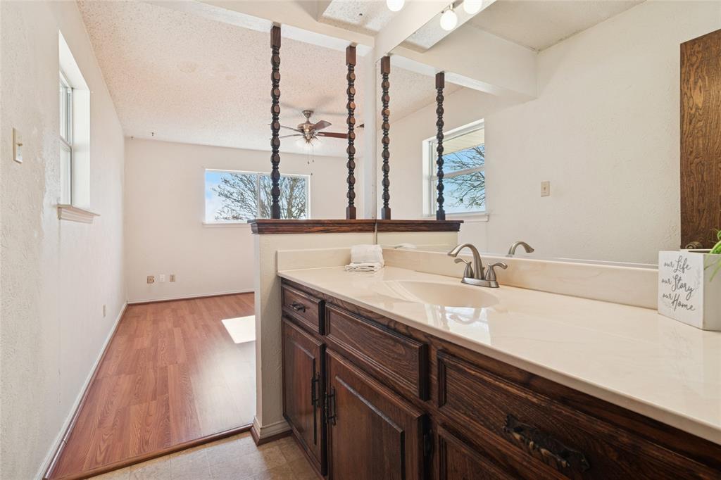941 Maple Street Property Photo 16