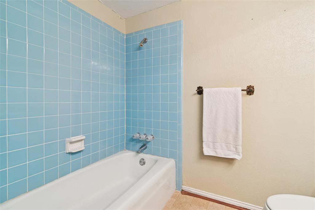 941 Maple Street Property Photo 22