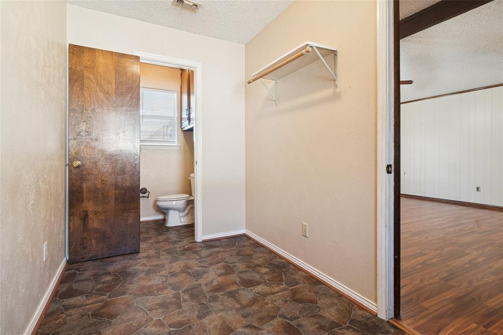 941 Maple Street Property Photo 25