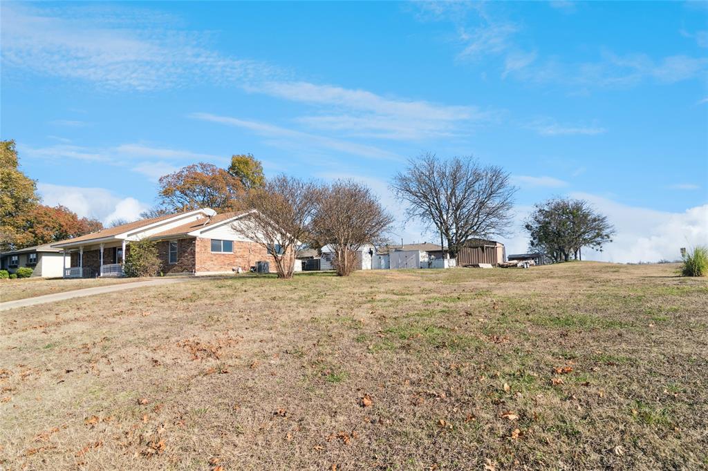 941 Maple Street Property Photo 28