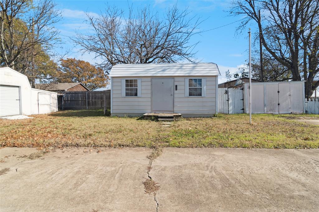 941 Maple Street Property Photo 32