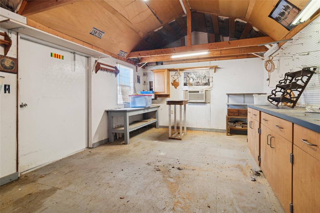 941 Maple Street Property Photo 33
