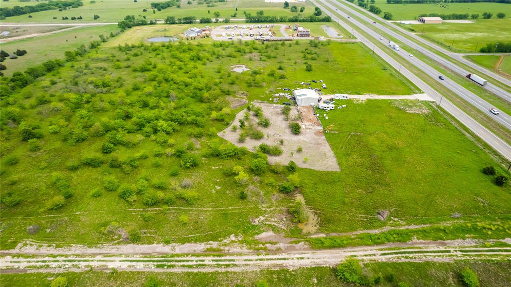 5912 E Interstate 30 Property Photo 6