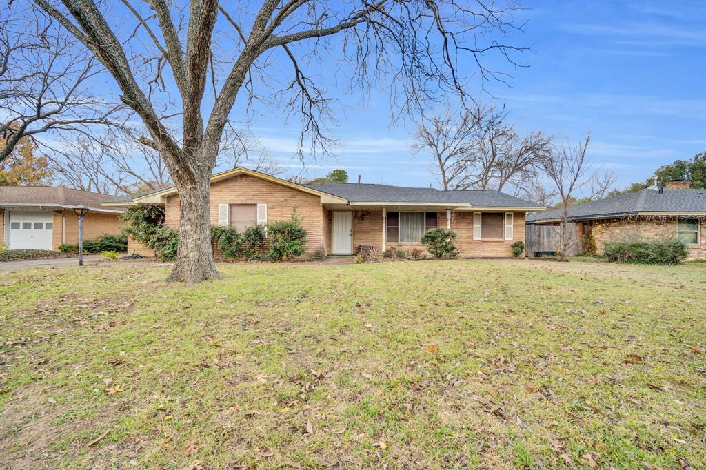 1320 Apache Street Property Photo 1