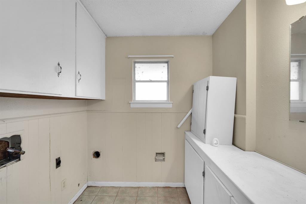 1320 Apache Street Property Photo 13