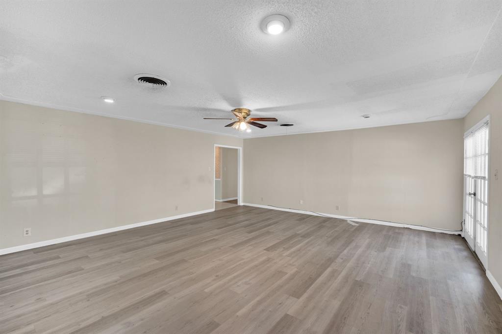 1320 Apache Street Property Photo 14
