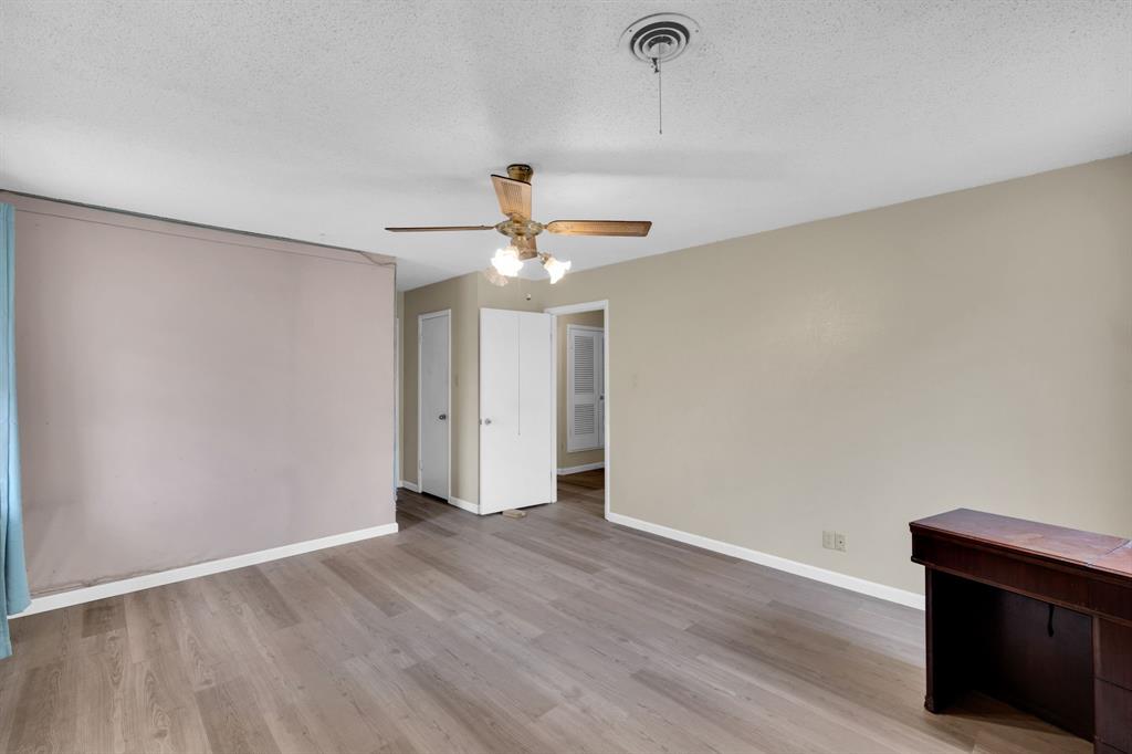 1320 Apache Street Property Photo 16