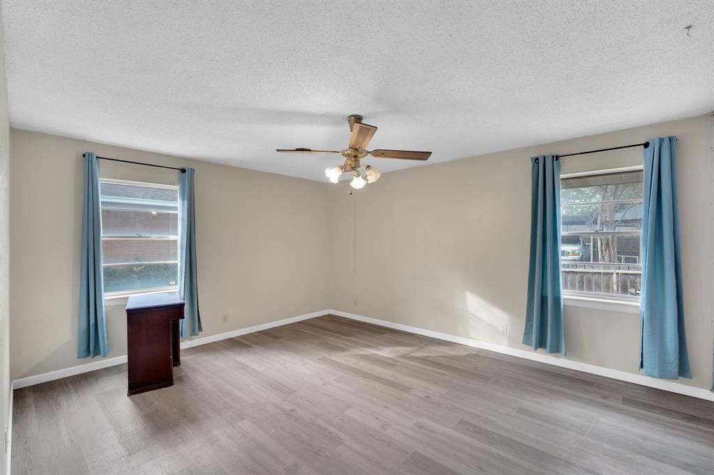 1320 Apache Street Property Photo 17