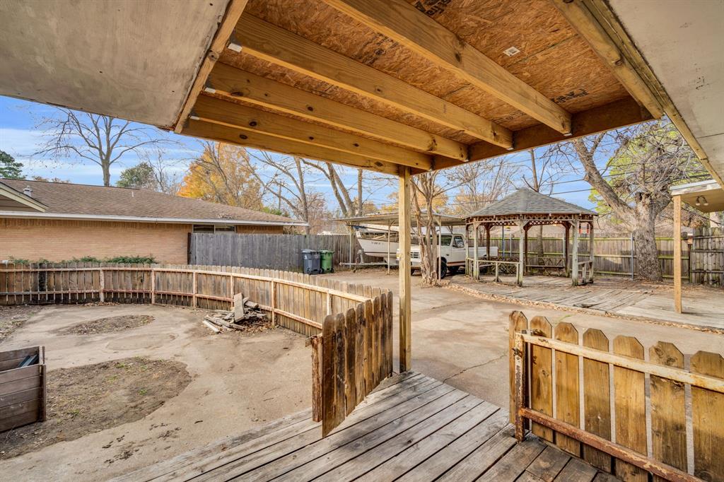 1320 Apache Street Property Photo 25