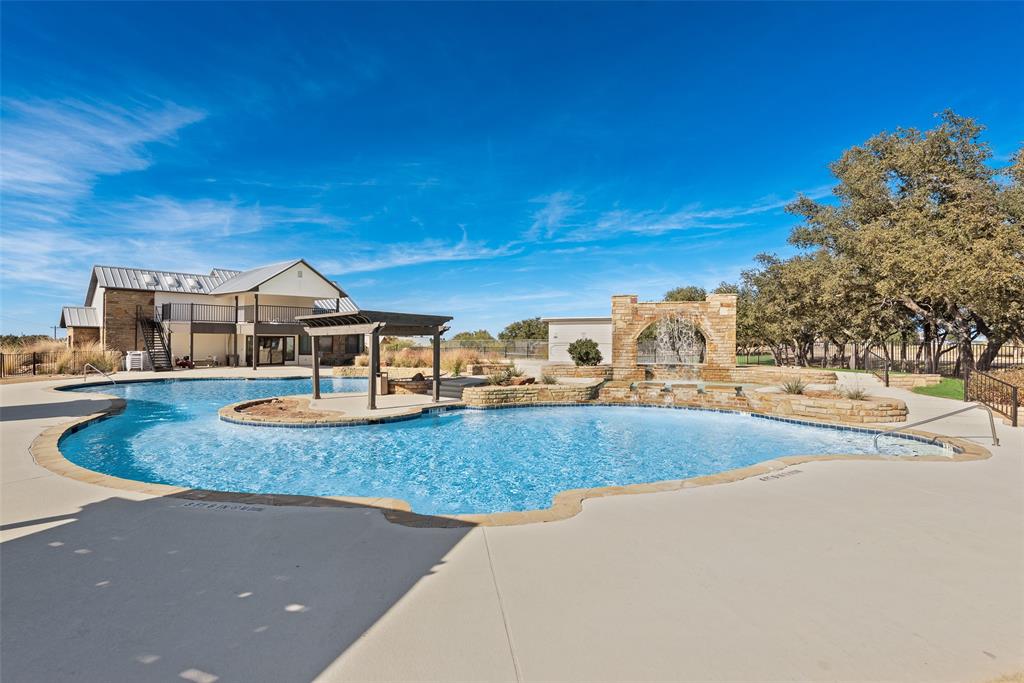 305 Somerset Hills Drive Property Photo 14