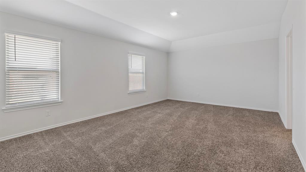 4114 Thistle Drive Property Photo 4