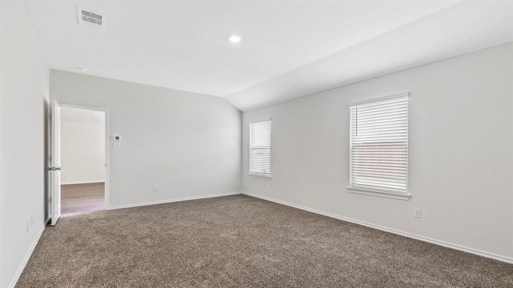 4114 Thistle Drive Property Photo 5