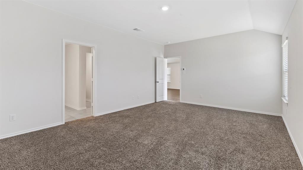 4114 Thistle Drive Property Photo 6