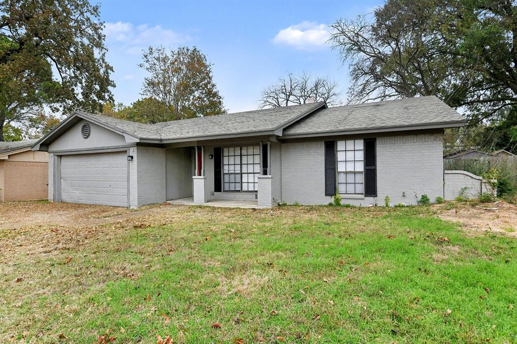 2705 Warren Lane Property Photo 2