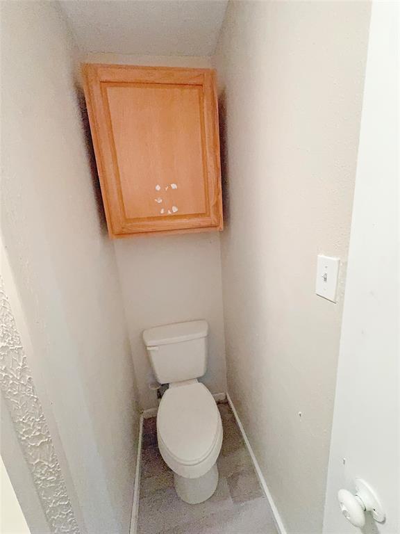 211 Oak Property Photo 16