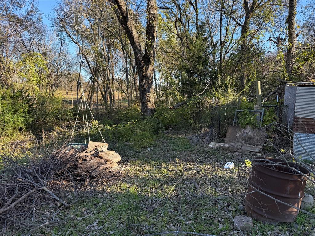 408 N Parkway Drive Property Photo 4