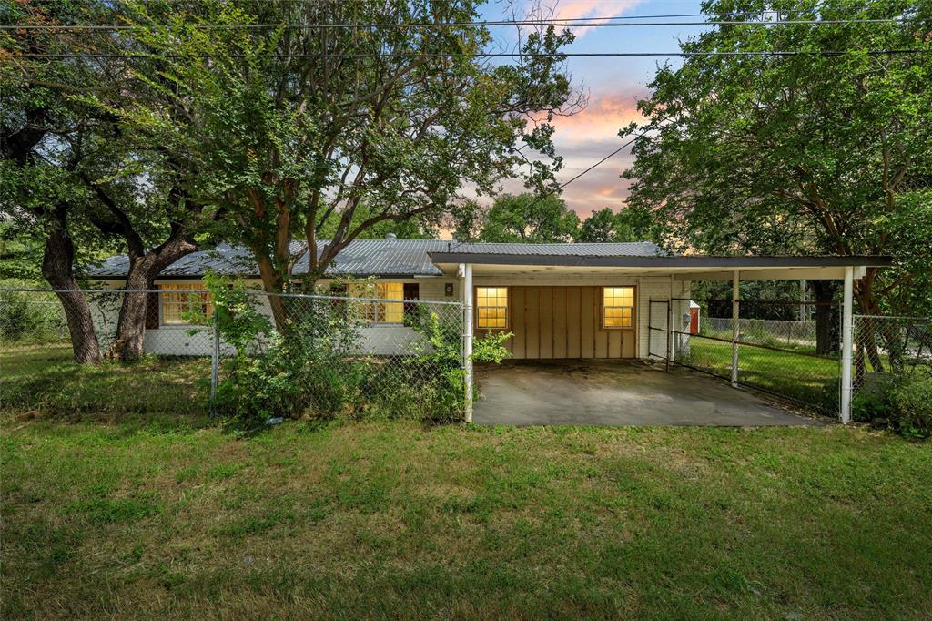 102 Creek Drive Property Photo 1