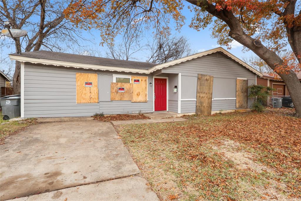 725 Emberwood Drive Property Photo 3