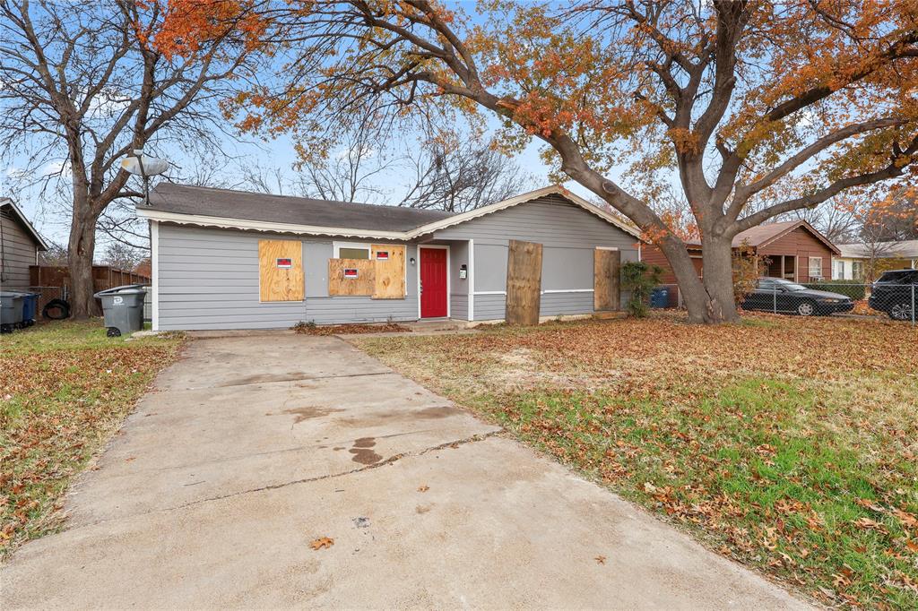 725 Emberwood Drive Property Photo 4