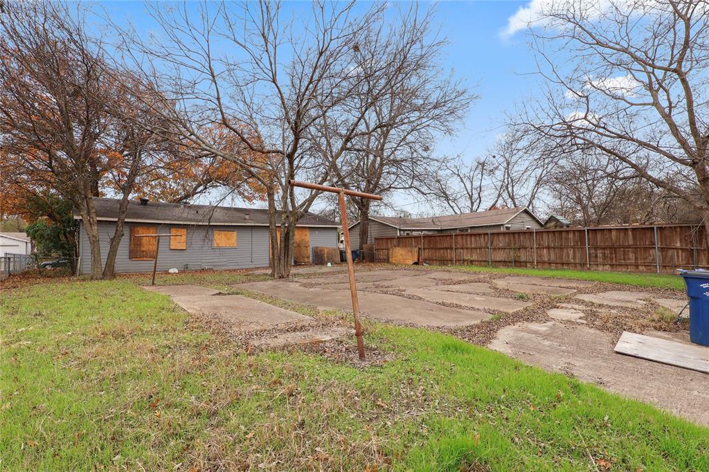 725 Emberwood Drive Property Photo 6