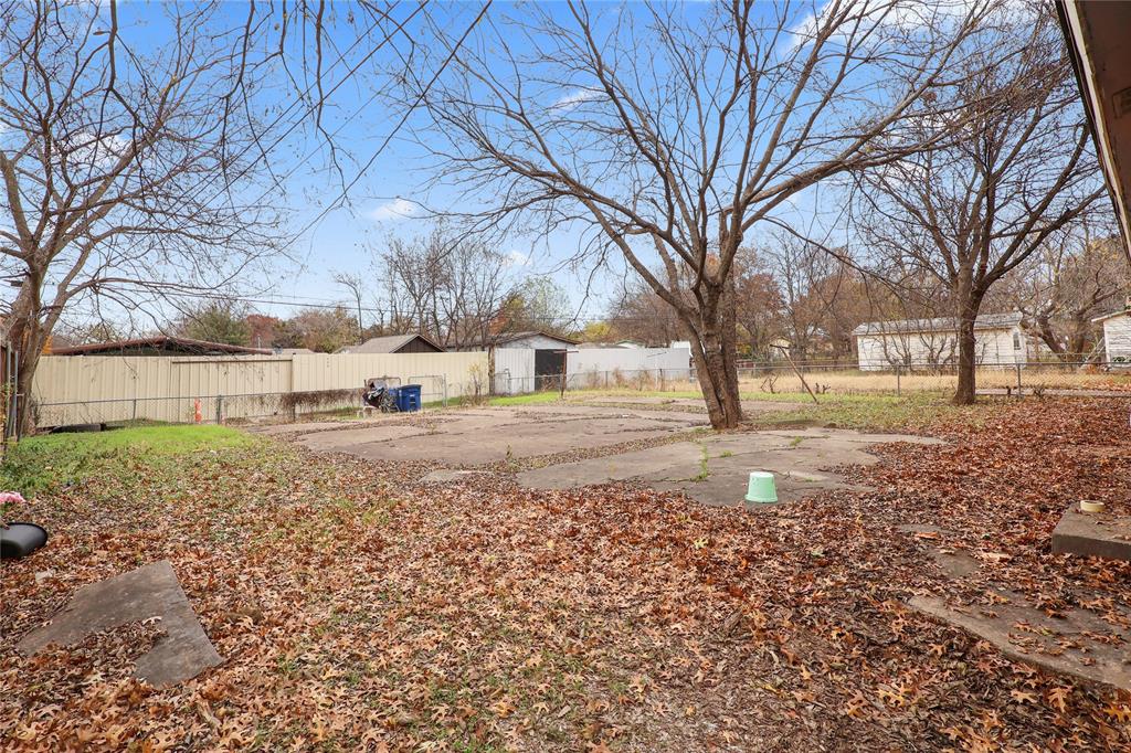 725 Emberwood Drive Property Photo 7