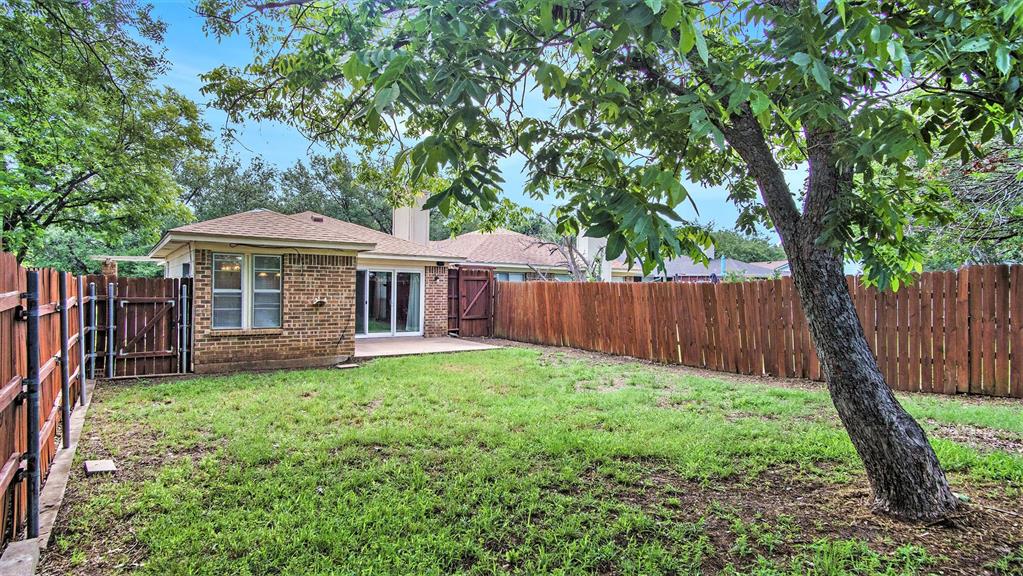 7600 Silveridge Drive Property Photo 23