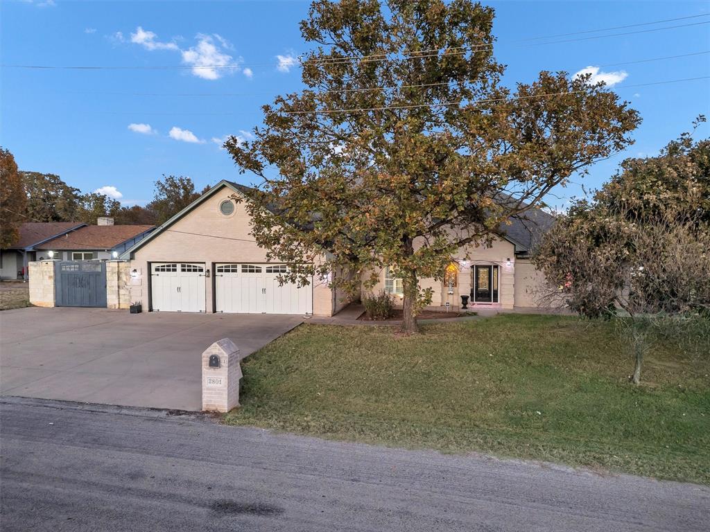 2801 Weylene Paseo Property Photo 2