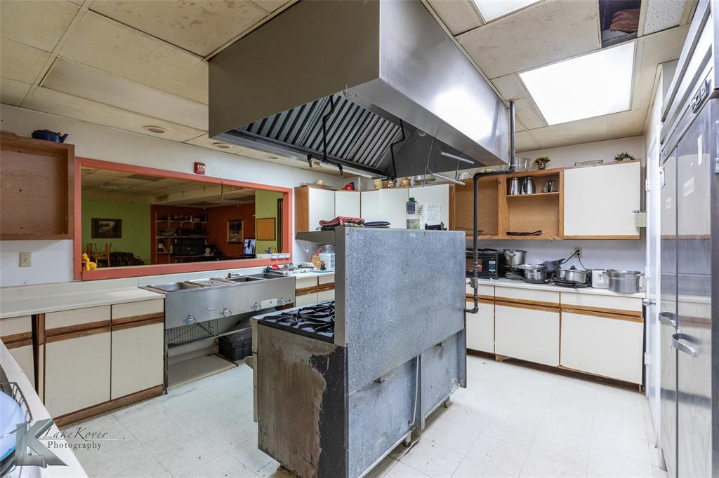 1109 Oak Street Property Photo 12